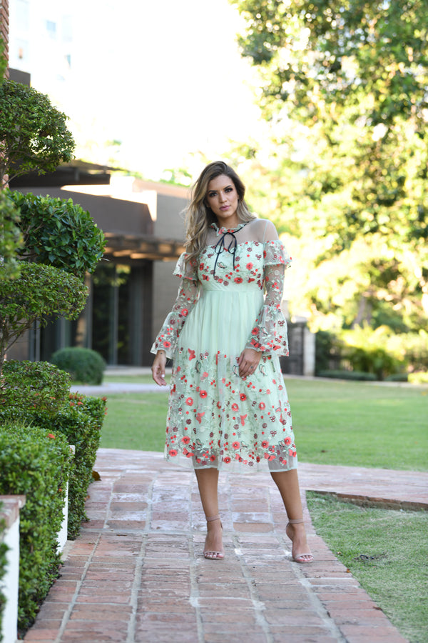The Perfect One Embroidery Midi Mint
